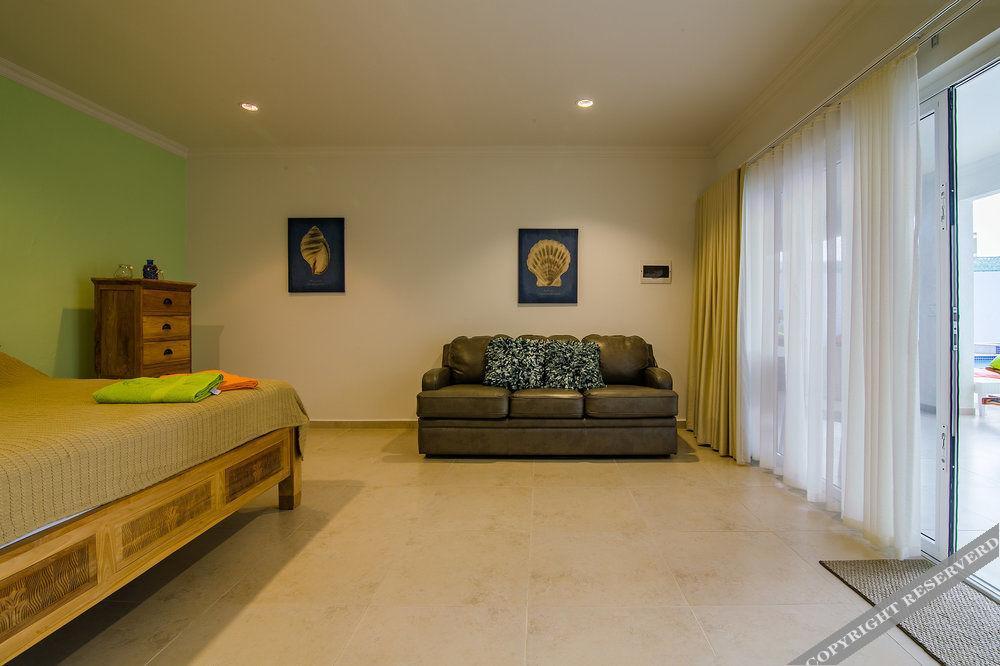 Aruba'S Bakval Suites ภายนอก รูปภาพ