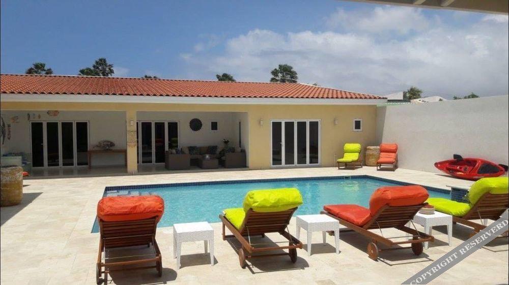 Aruba'S Bakval Suites ภายนอก รูปภาพ